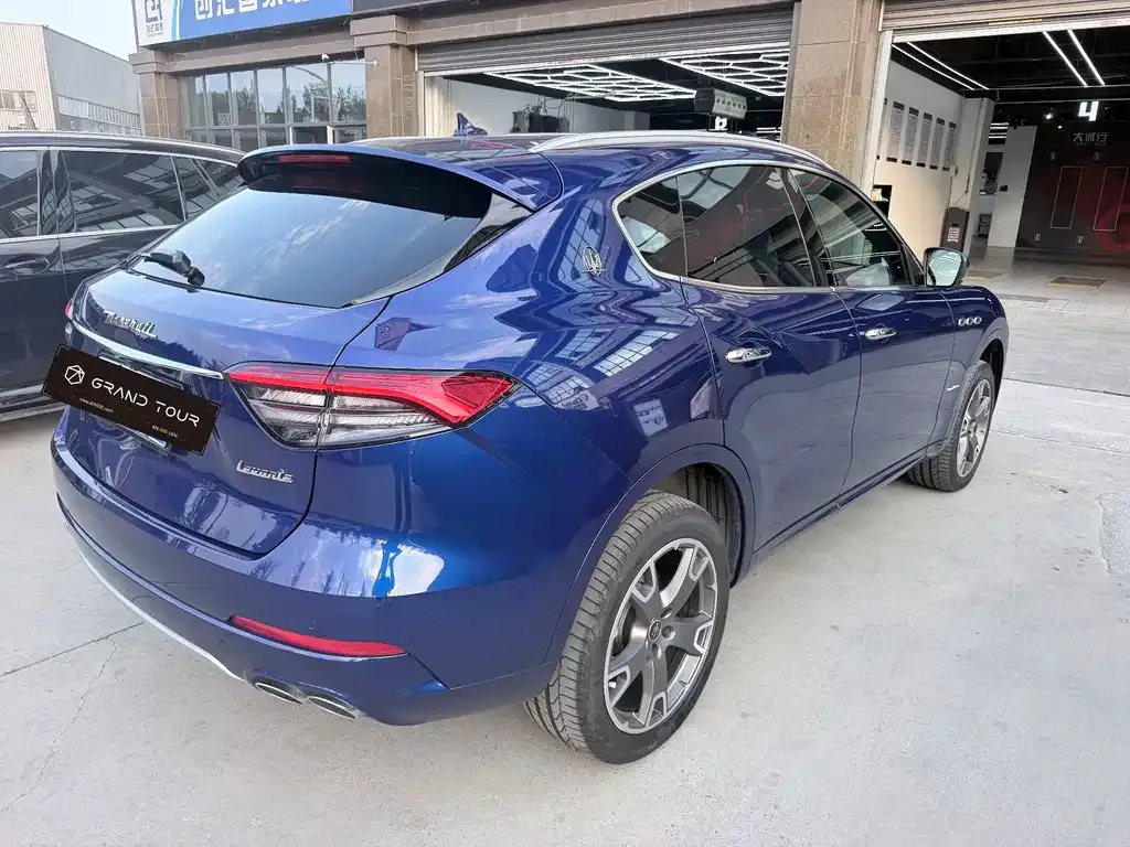 Maserati Levante — фото 4