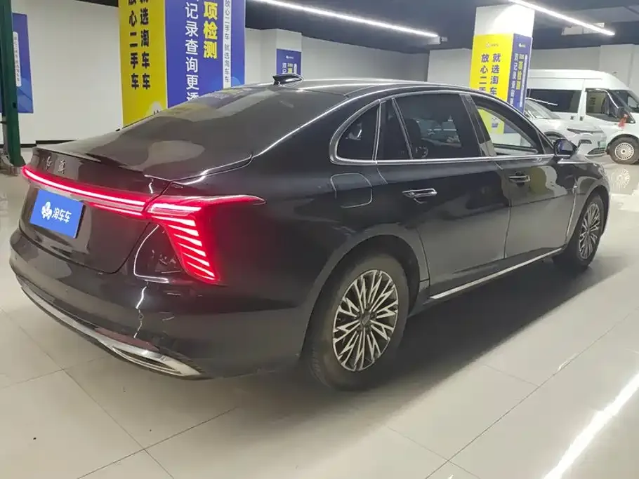 Hongqi H5 — фото 10