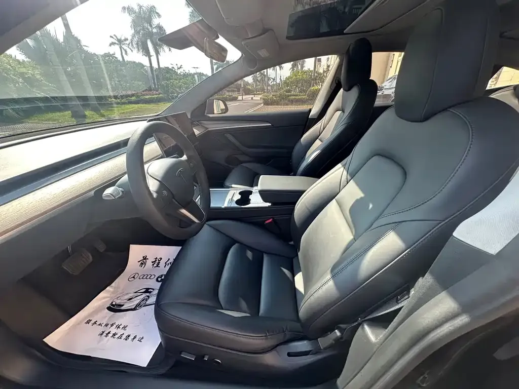 Tesla Model 3 — фото 4