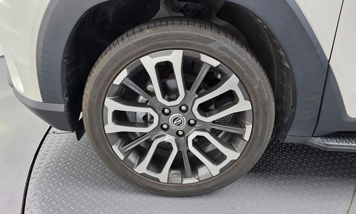 KG Mobility (Ssangyong) Torres — фото 10