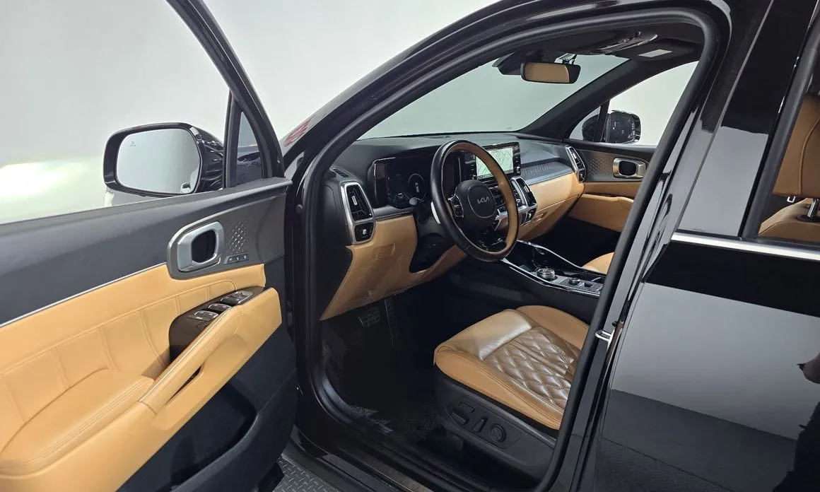 Kia Sorento — фото 7