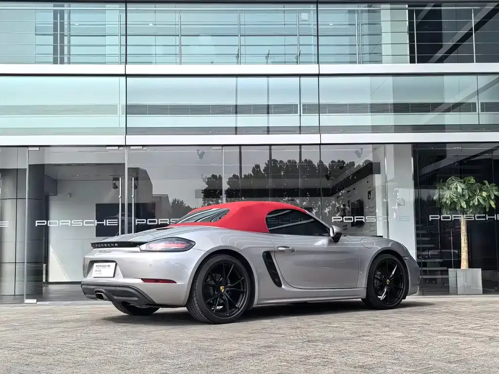 Porsche 718 — фото 10