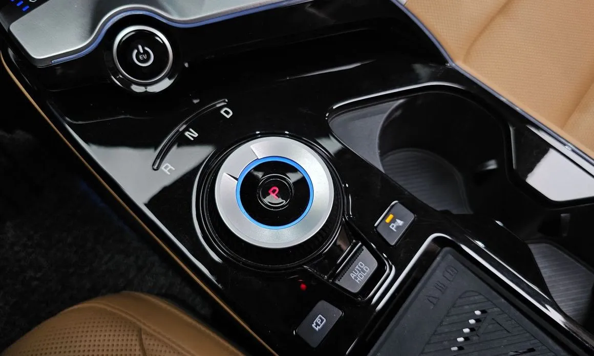 Kia EV6 — фото 6
