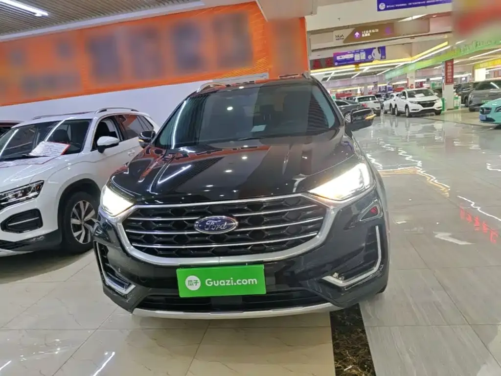 Ford Edge — фото 10