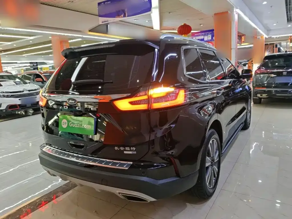 Ford Edge — фото 5