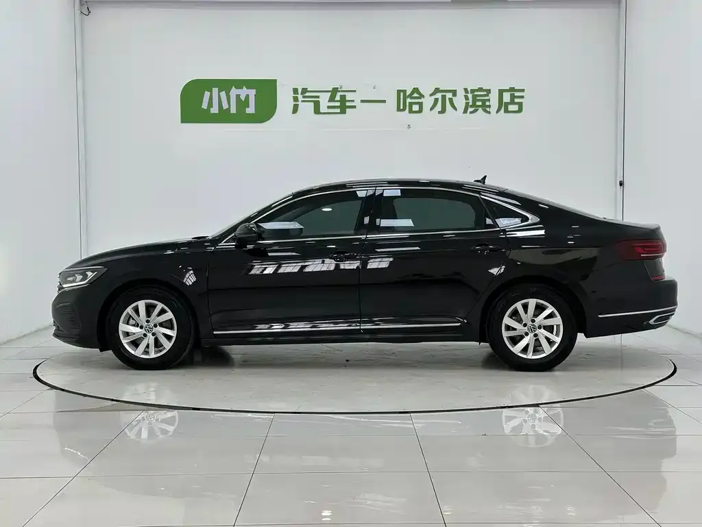 Volkswagen Passat — фото 6