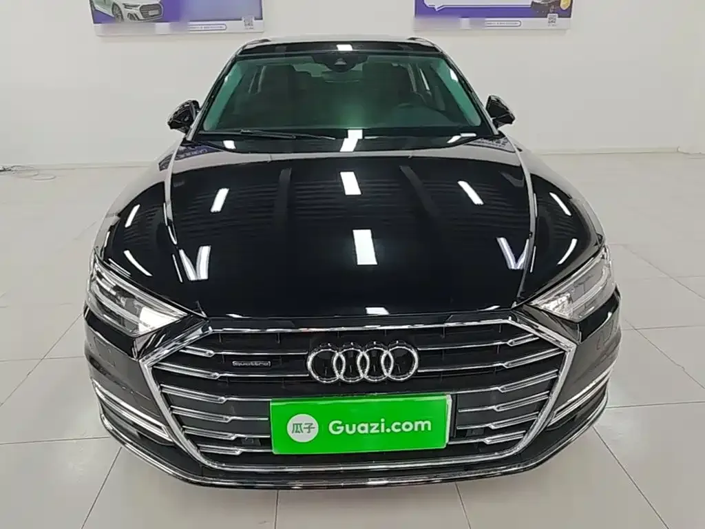 Audi A8 — фото 10