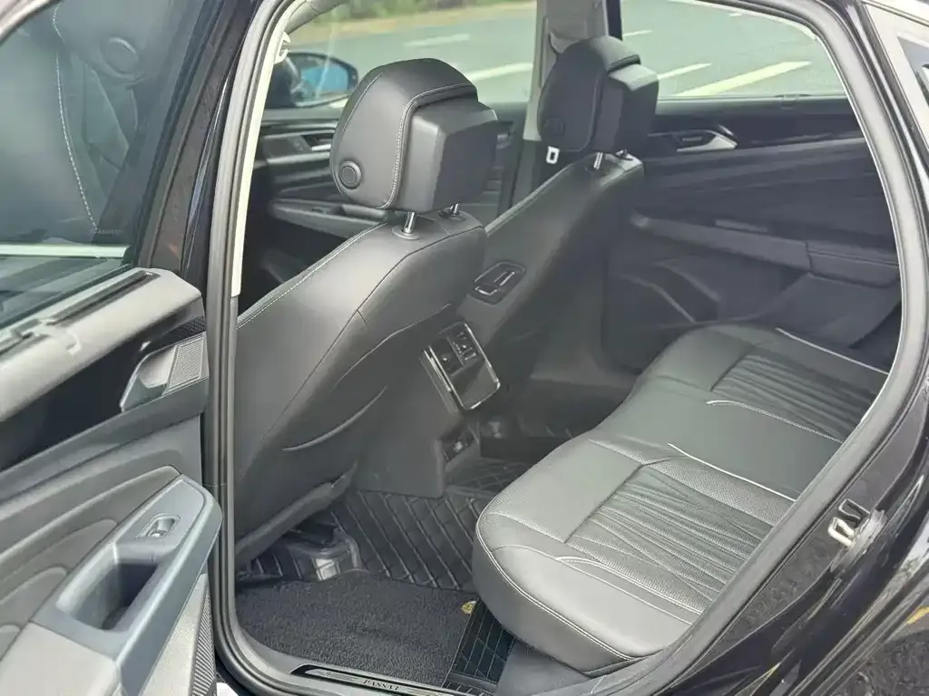 Volkswagen Passat — фото 2
