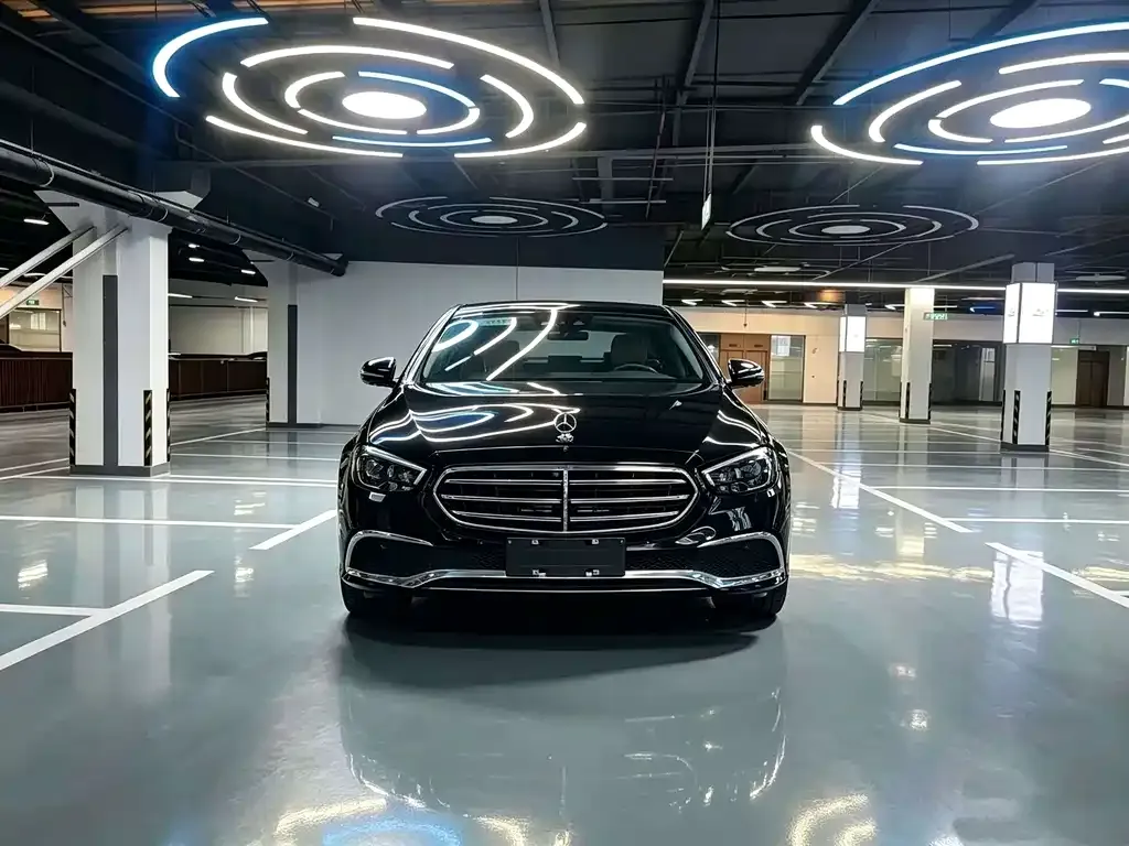 Mercedes-Benz E-Class — фото 5