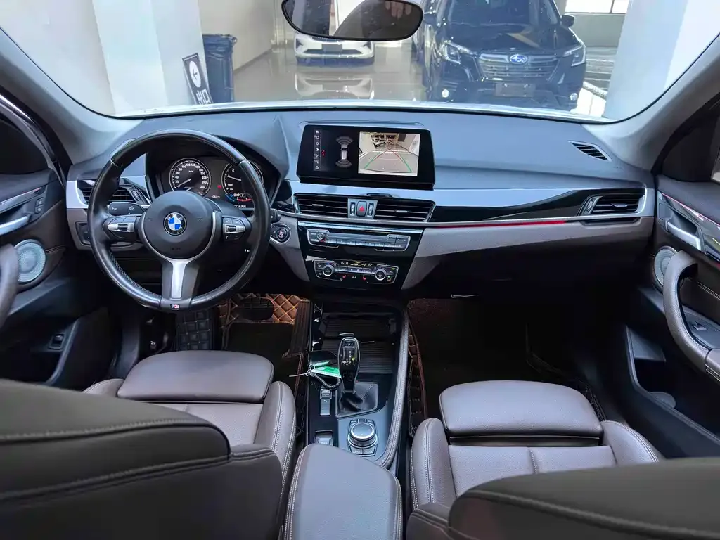 BMW X1 — фото 10
