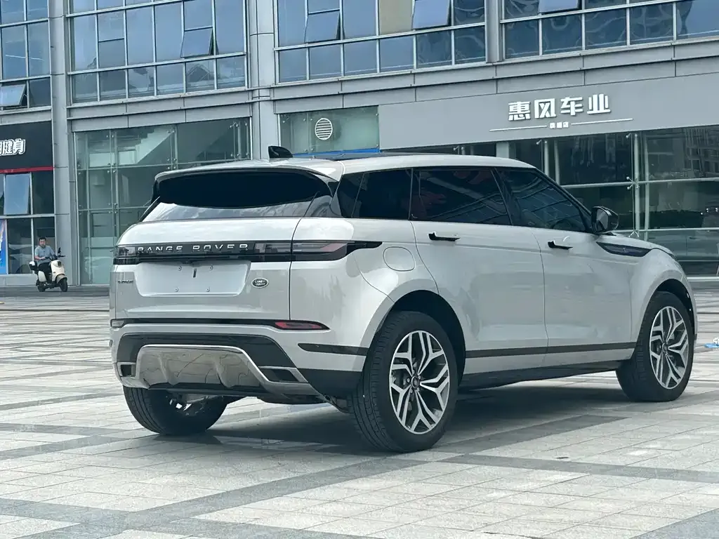Land Rover Evoque — фото 10