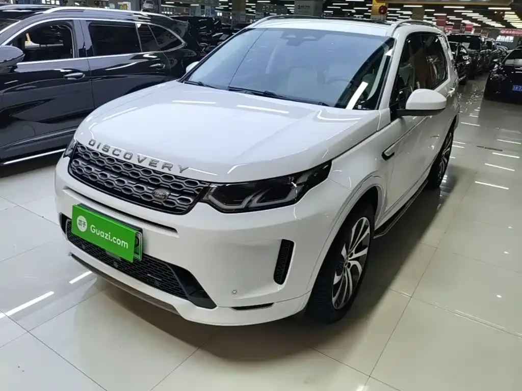 Land Rover Discovery Sport Hybrid — фото 1