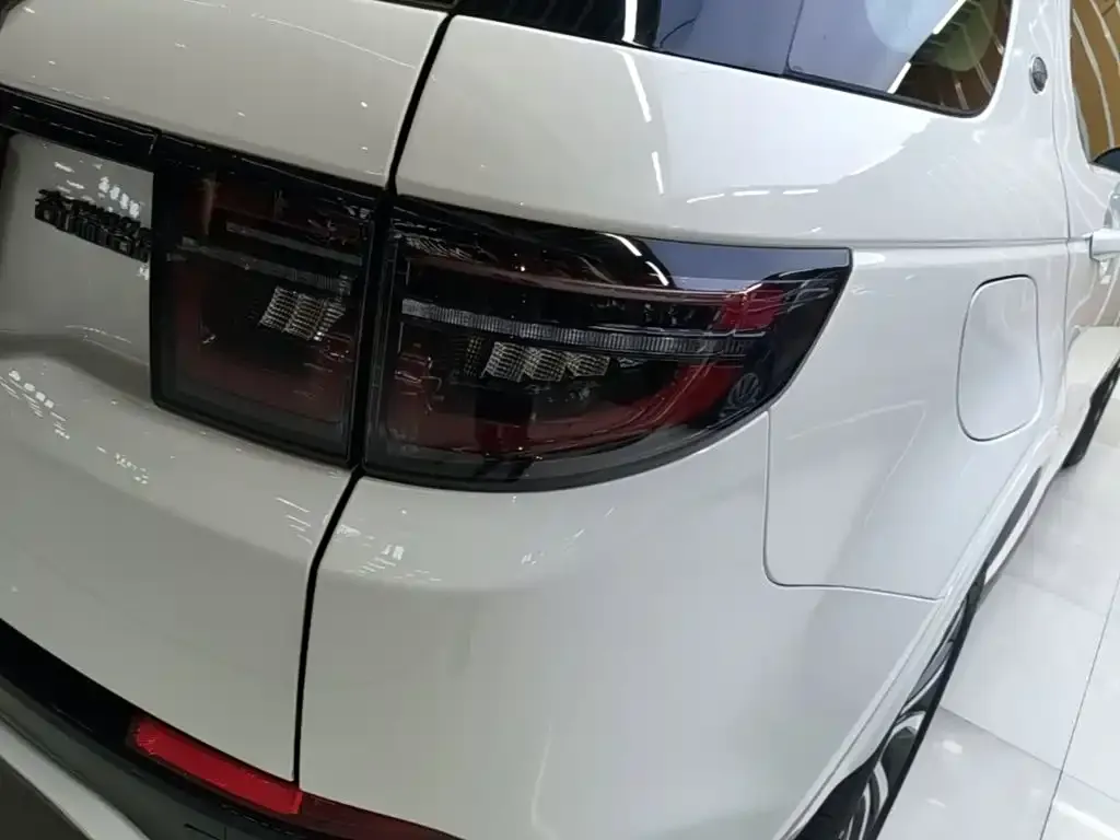 Land Rover Discovery Sport Hybrid — фото 2