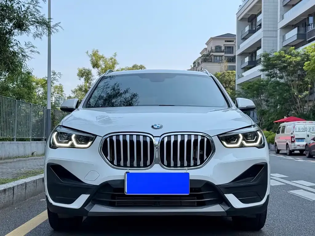BMW X1 — фото 4