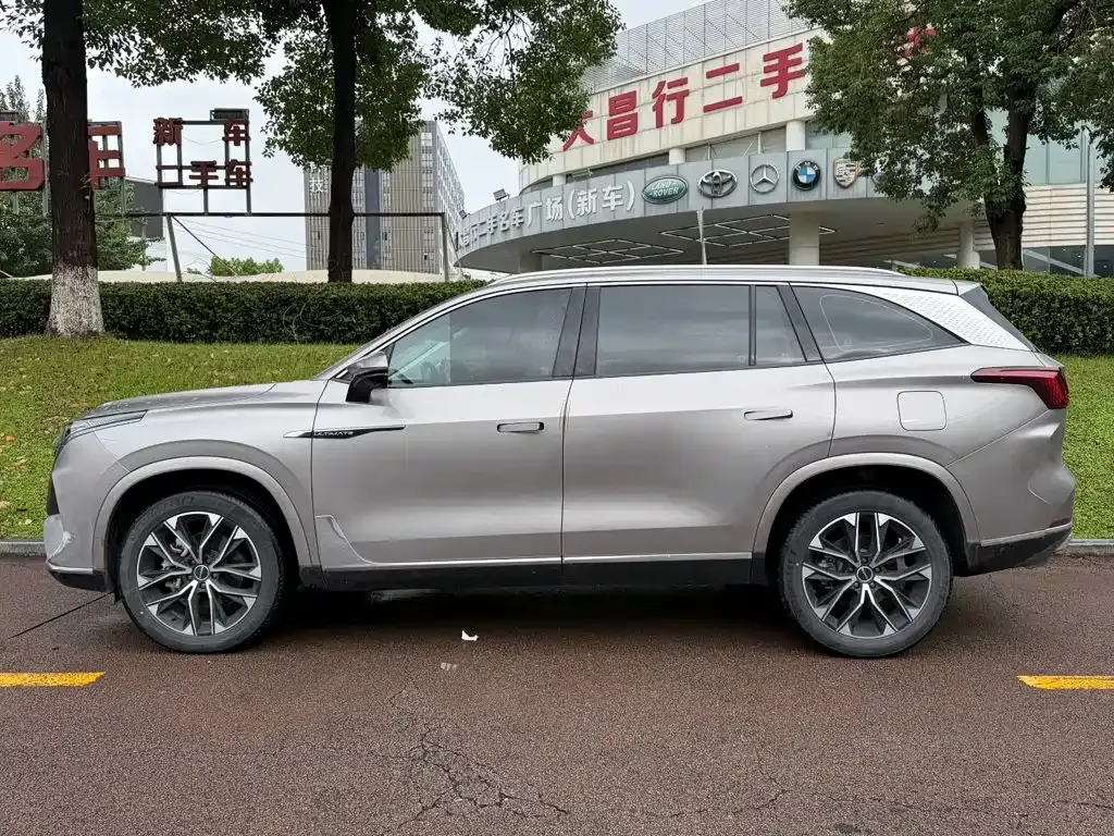Roewe RX9 — фото 7