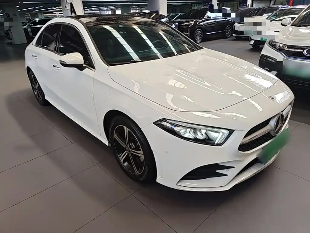 Mercedes-Benz A-Class — фото 10
