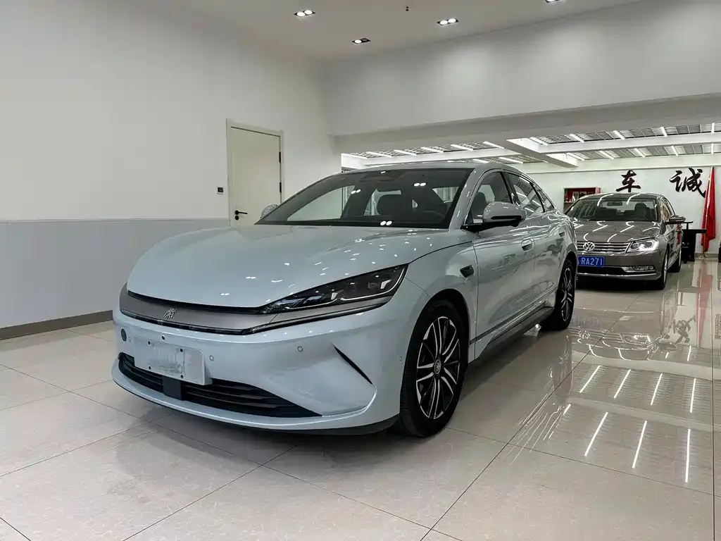 BYD Qin L — фото 1