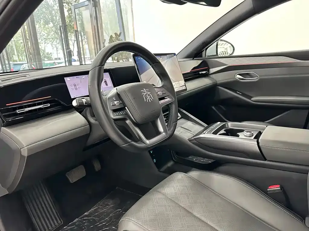 BYD Qin L — фото 10