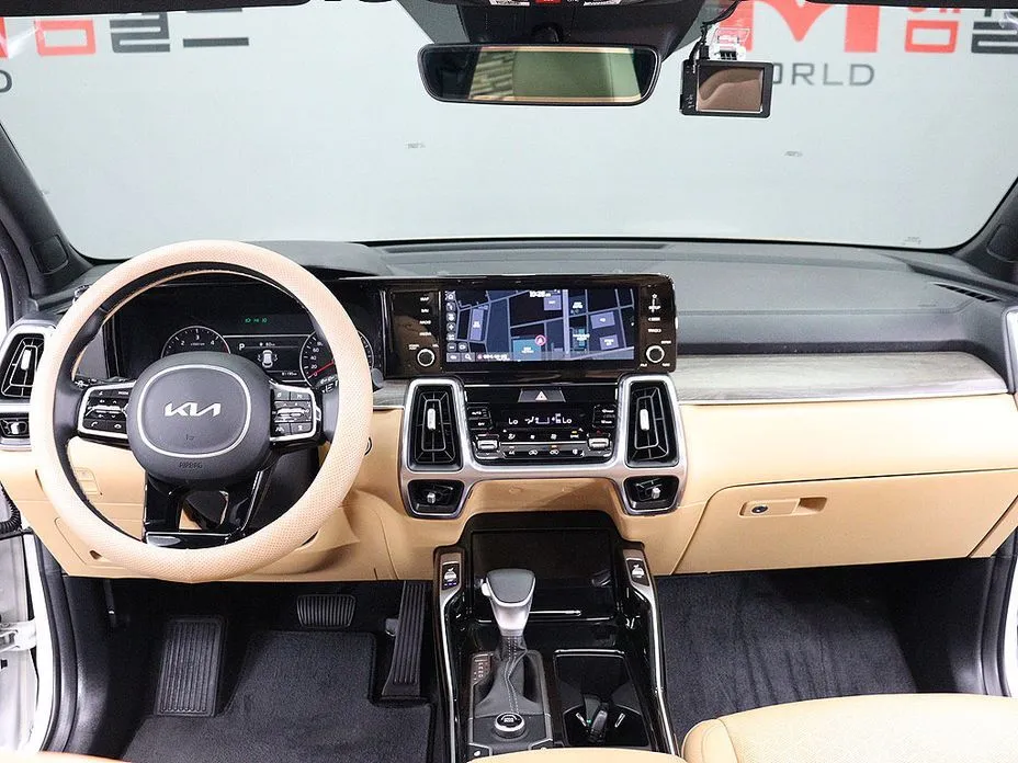 Kia Sorento — фото 5