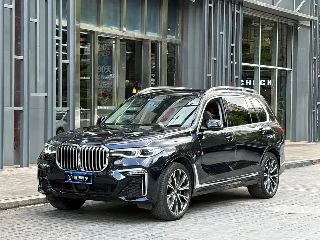 BMW X7 — фото 1