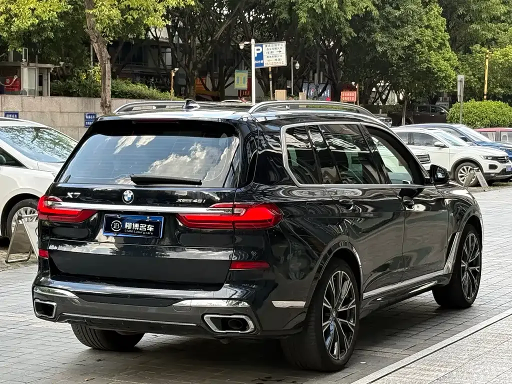 BMW X7 — фото 7