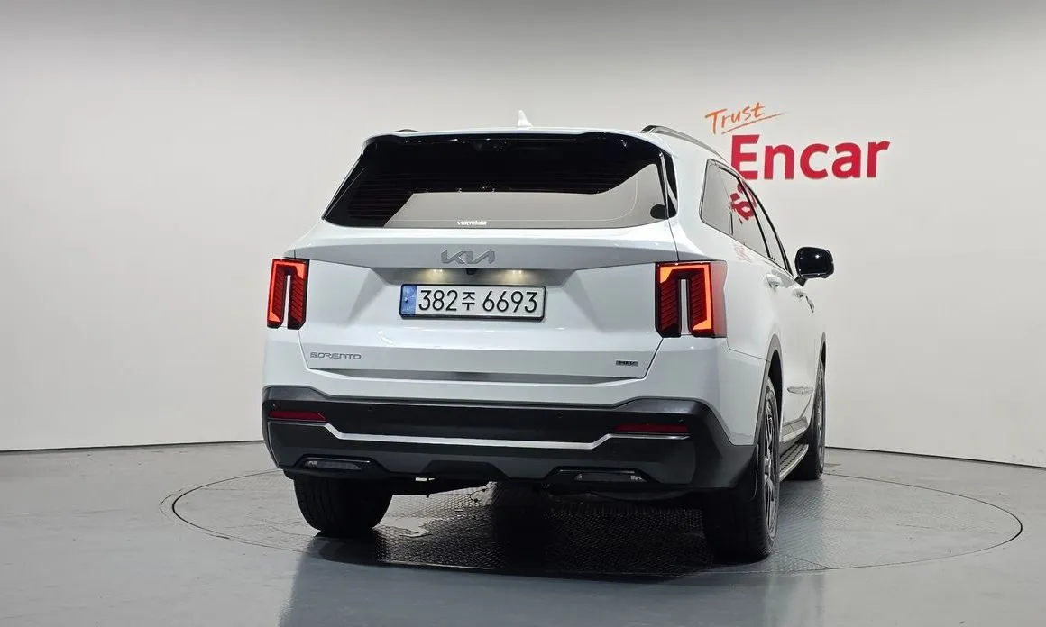 Kia Sorento — фото 3
