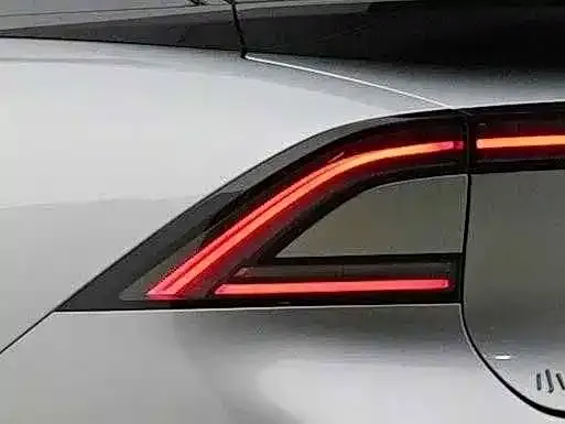 XPeng P7+ — фото 7
