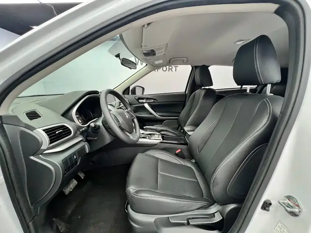 Mitsubishi Eclipse Cross — фото 10