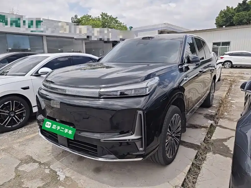 Geely Galaxy M9 — фото 1