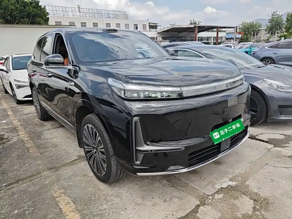 Geely Galaxy M9 — фото 9