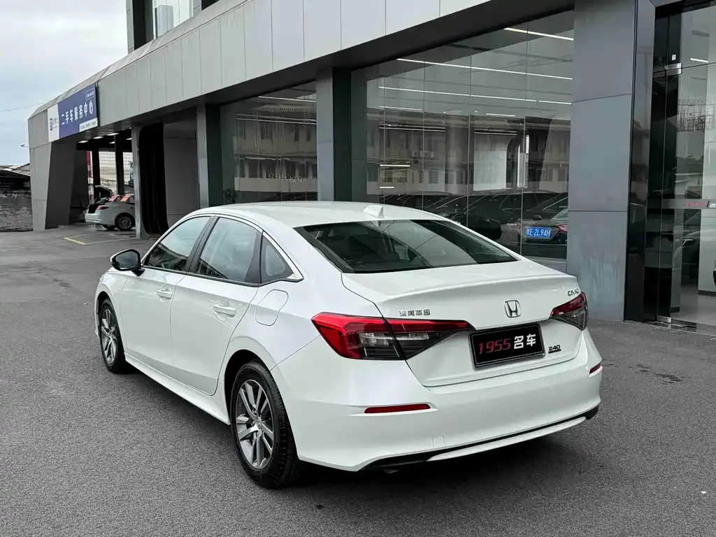 Honda Civic — фото 8