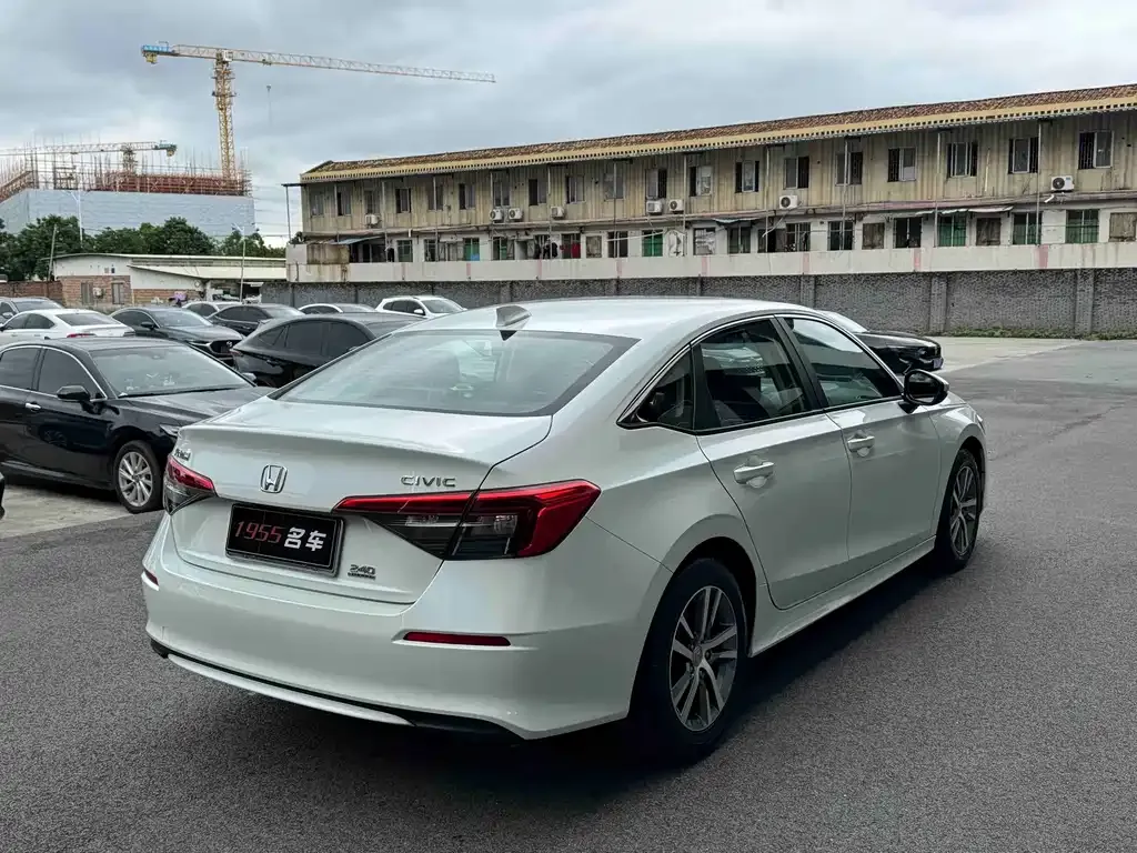 Honda Civic — фото 7