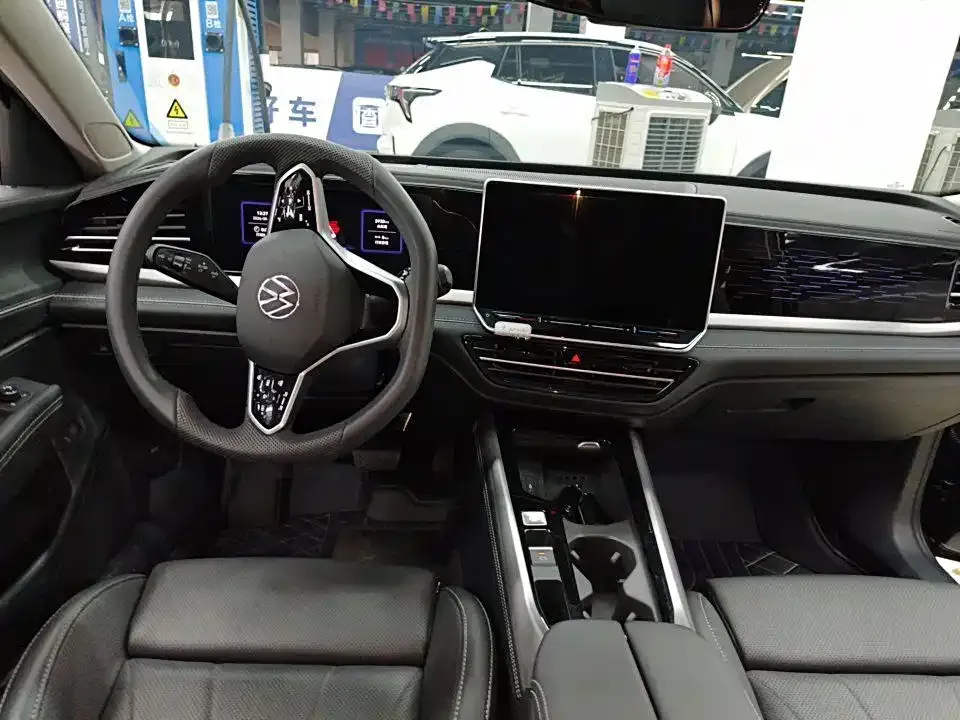 Volkswagen Passat — фото 4
