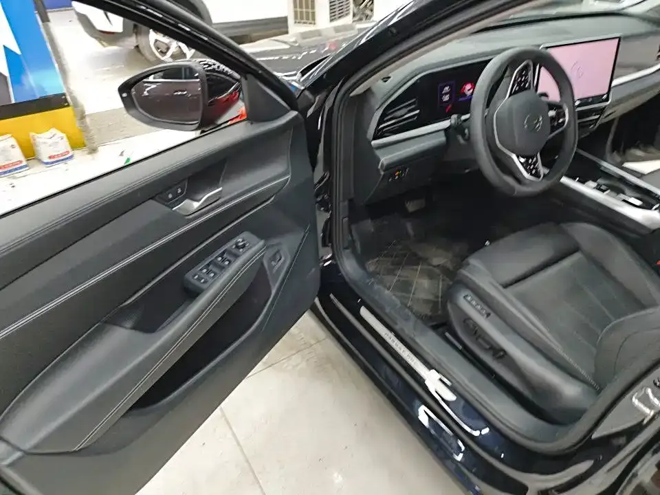 Volkswagen Passat — фото 8