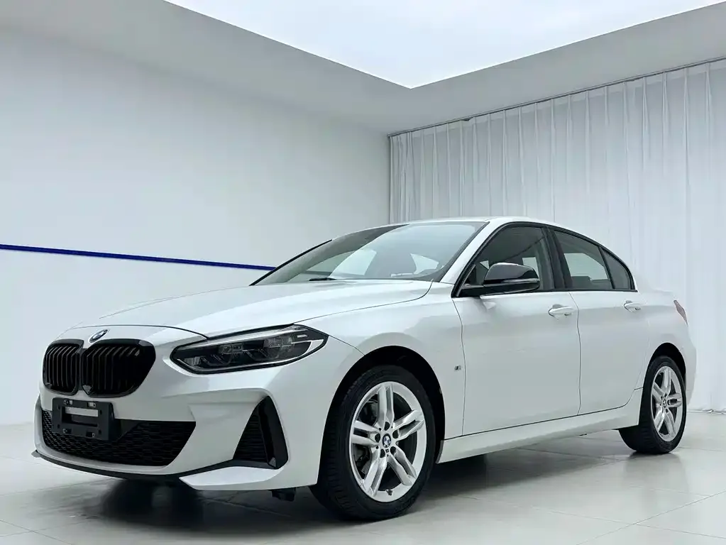 BMW 1 Series — фото 1