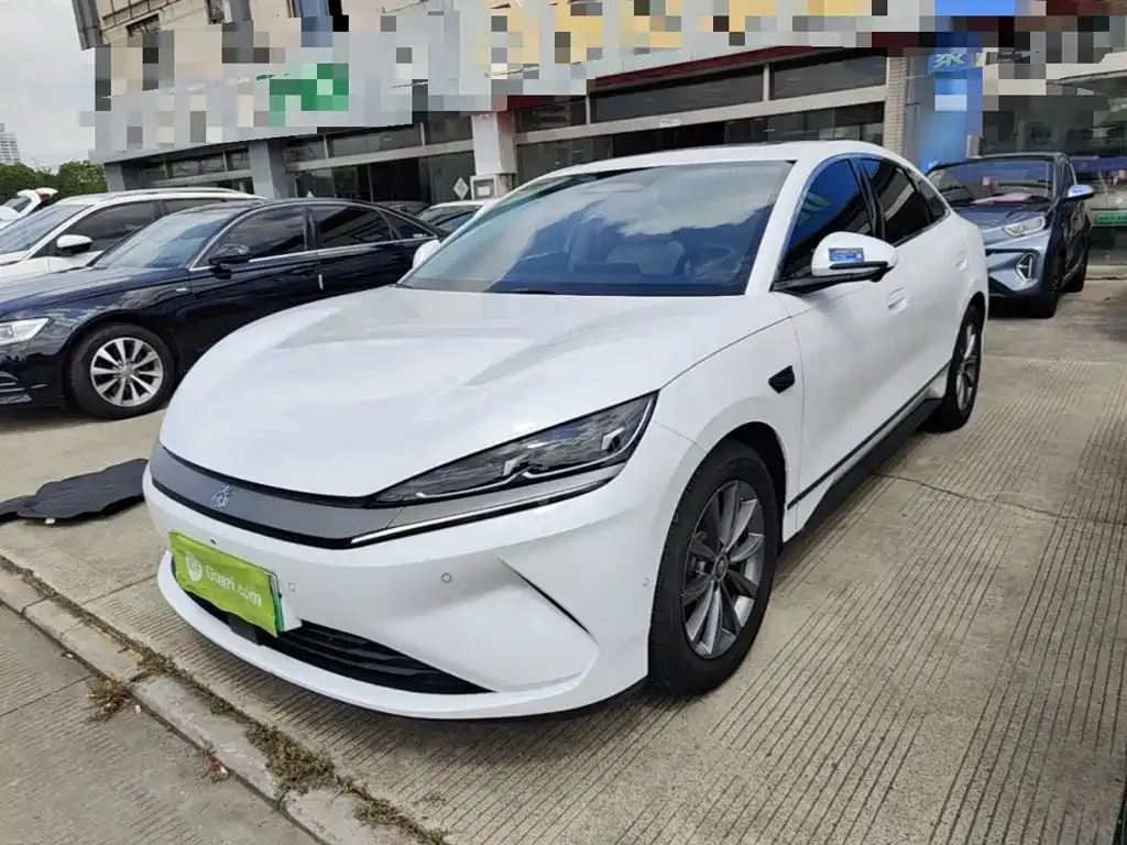 BYD Qin L — фото 1