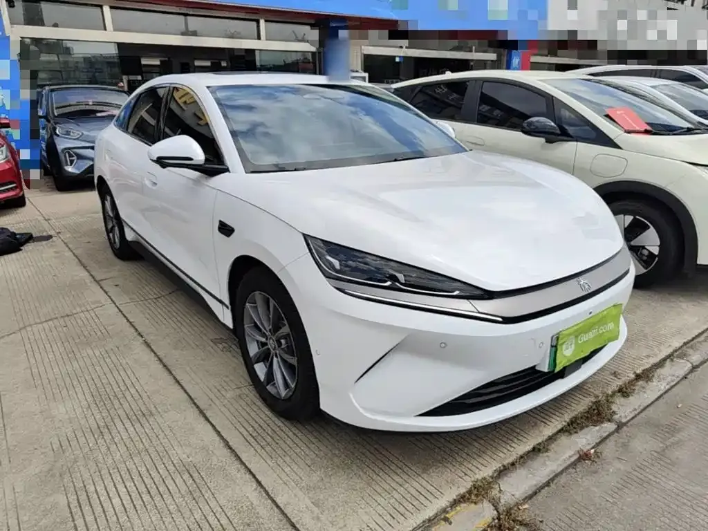 BYD Qin L — фото 9