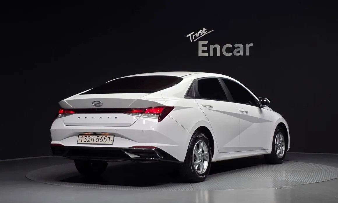 Hyundai AVANTE — фото 4