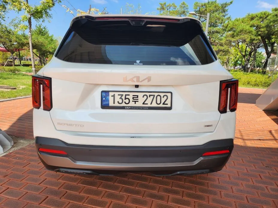 Kia Sorento — фото 5