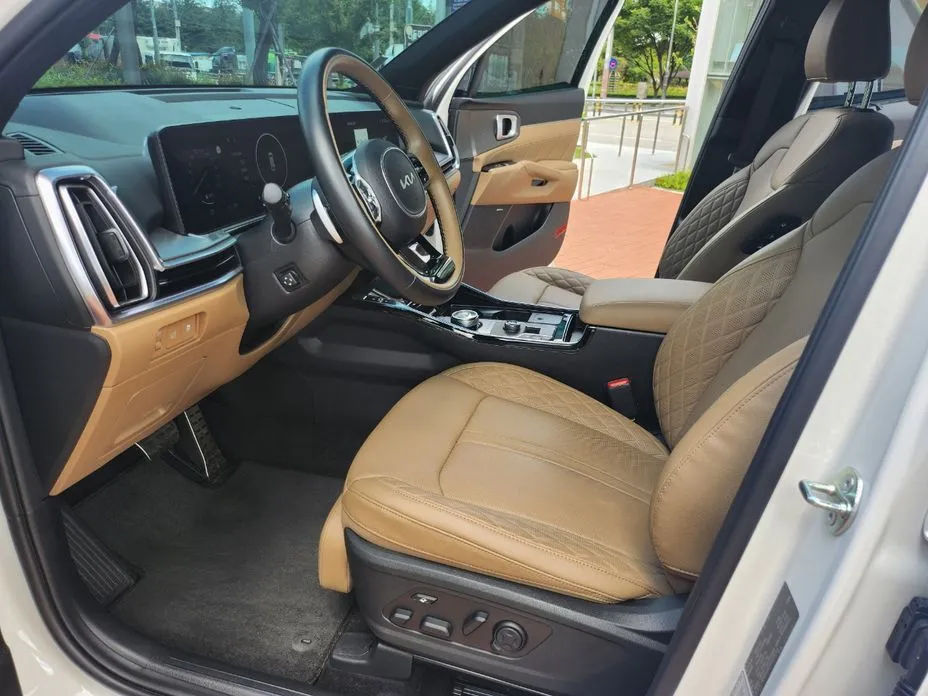 Kia Sorento — фото 7