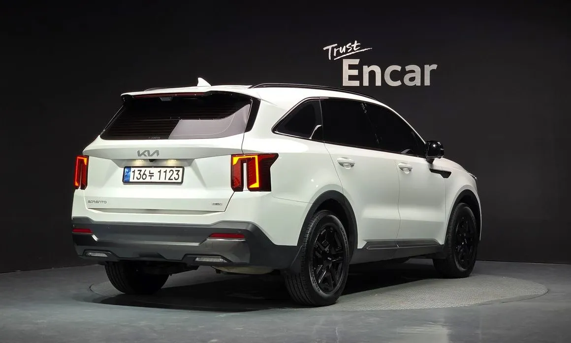 Kia Sorento — фото 5