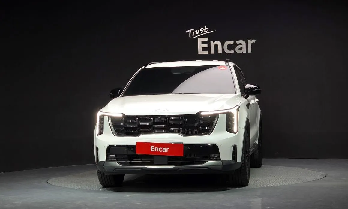 Kia Sorento — фото 10