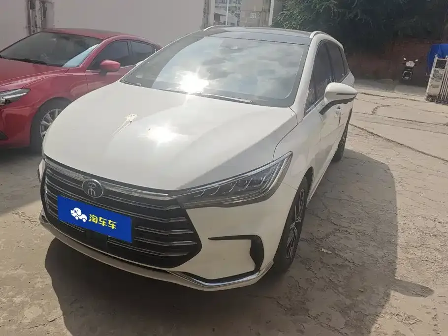 BYD MAX New Energy — фото 1