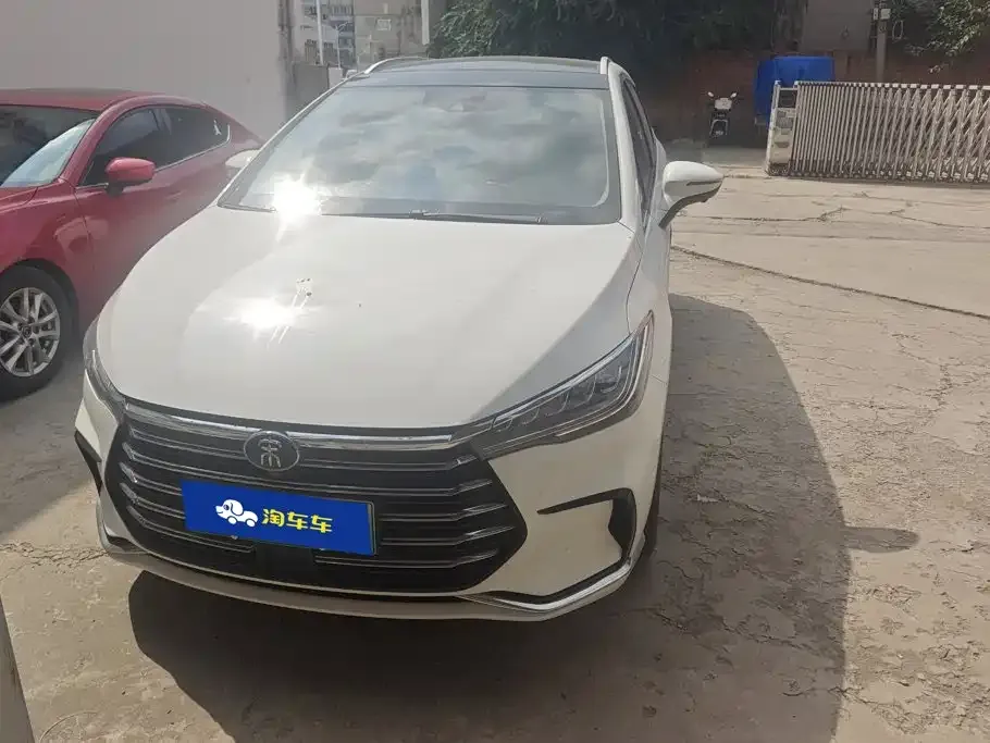 BYD MAX New Energy — фото 4