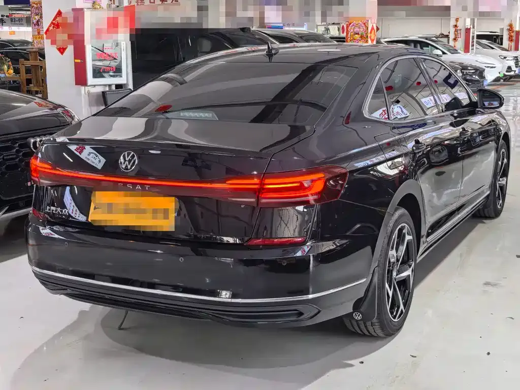 Volkswagen Passat — фото 6