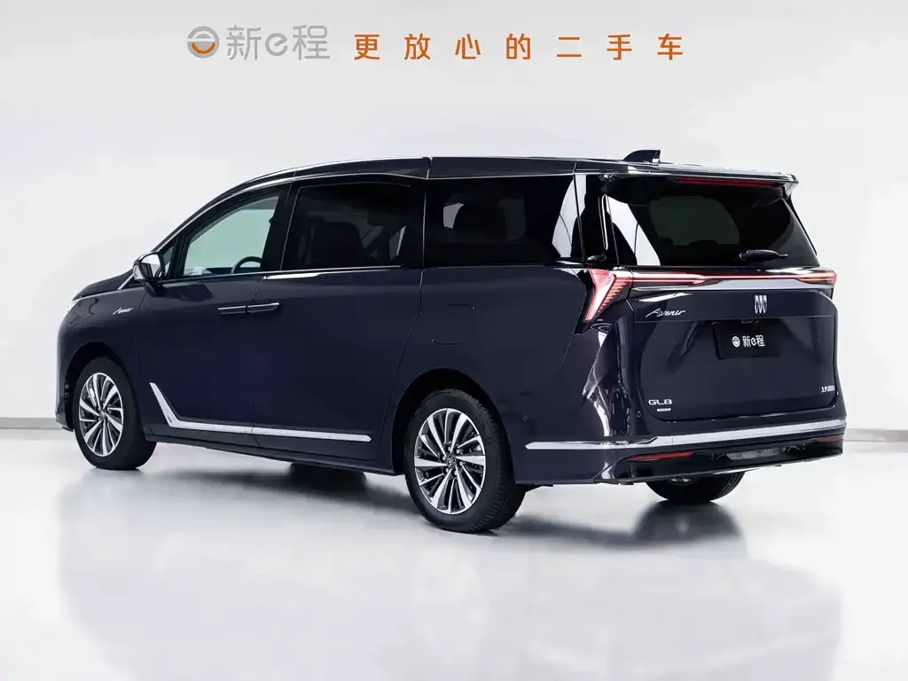 Buick GL8 Hybrid — фото 3