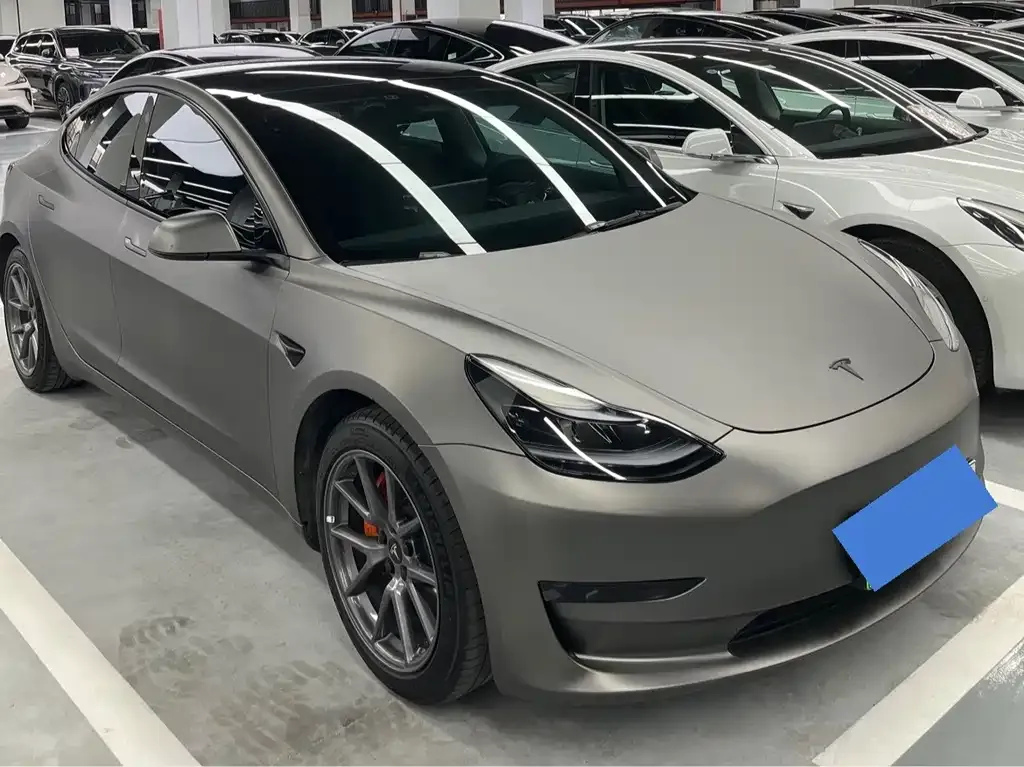 Tesla Model 3 — фото 7
