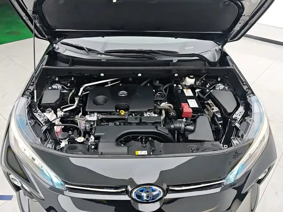 Toyota Wildlander — фото 10