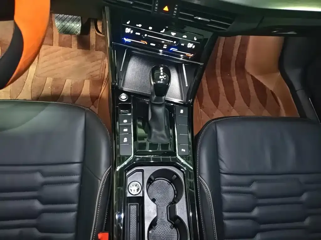 Volkswagen Passat — фото 9