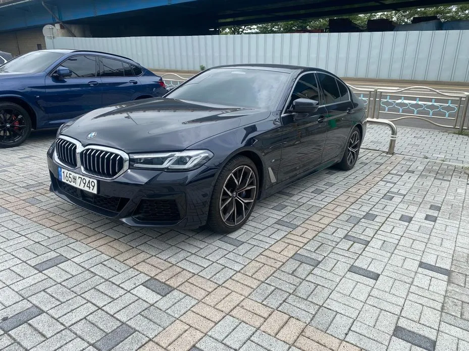 BMW 5-Series — фото 1